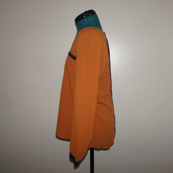A Lovely Orange and Blue Blouse - Picture 4 of 4